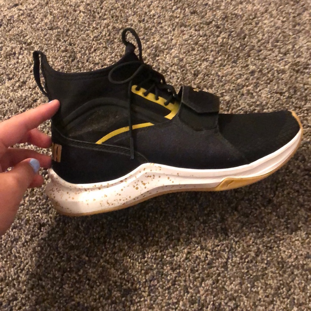 Puma shoes